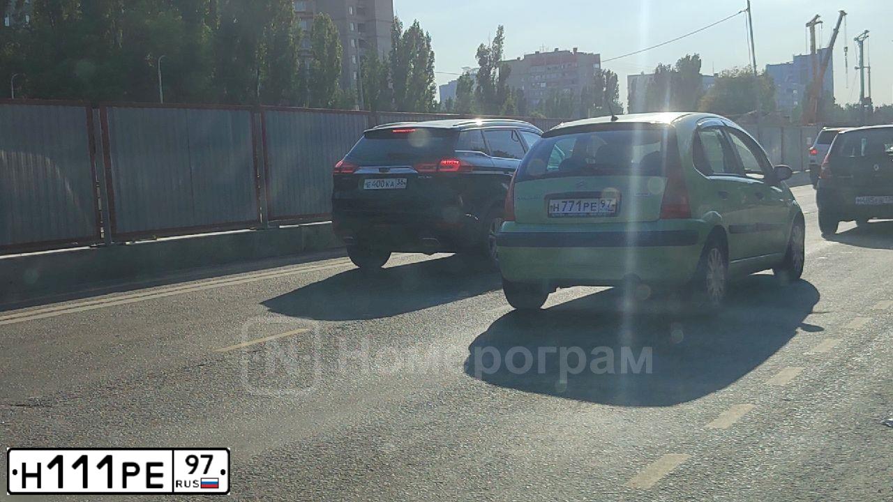 Фото автомобиля MERCEDES C-KLASSE, 2004 — госномер Р311ТР152. Цвет: ЧЕРНЫЙ