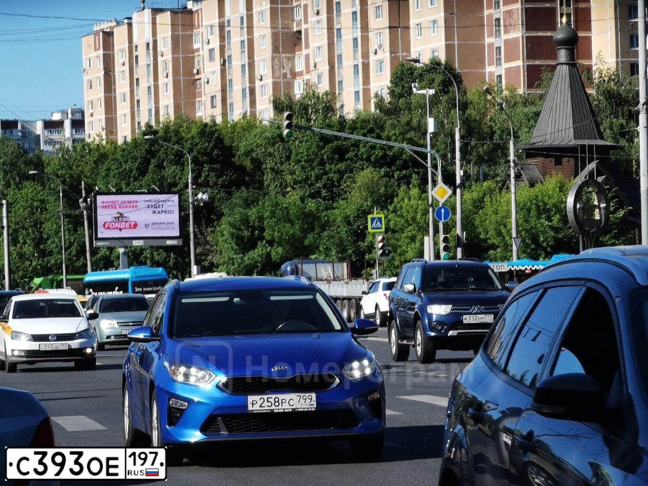 Фото автомобиля KIA VENGA, 2011 — госномер Т084ЕХ977. Цвет: ЧЕРНЫЙ