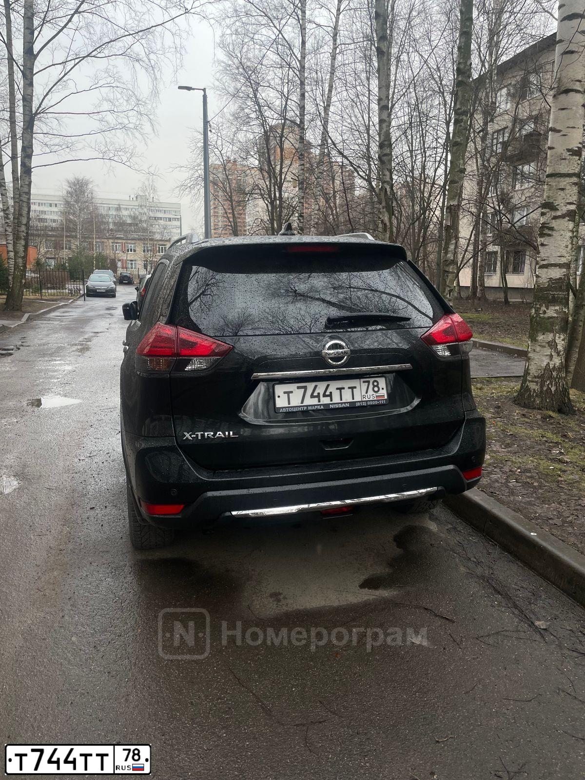 Фото автомобиля GAZ 3110 WOLGA, 2002. Цвет: СИНИЙ