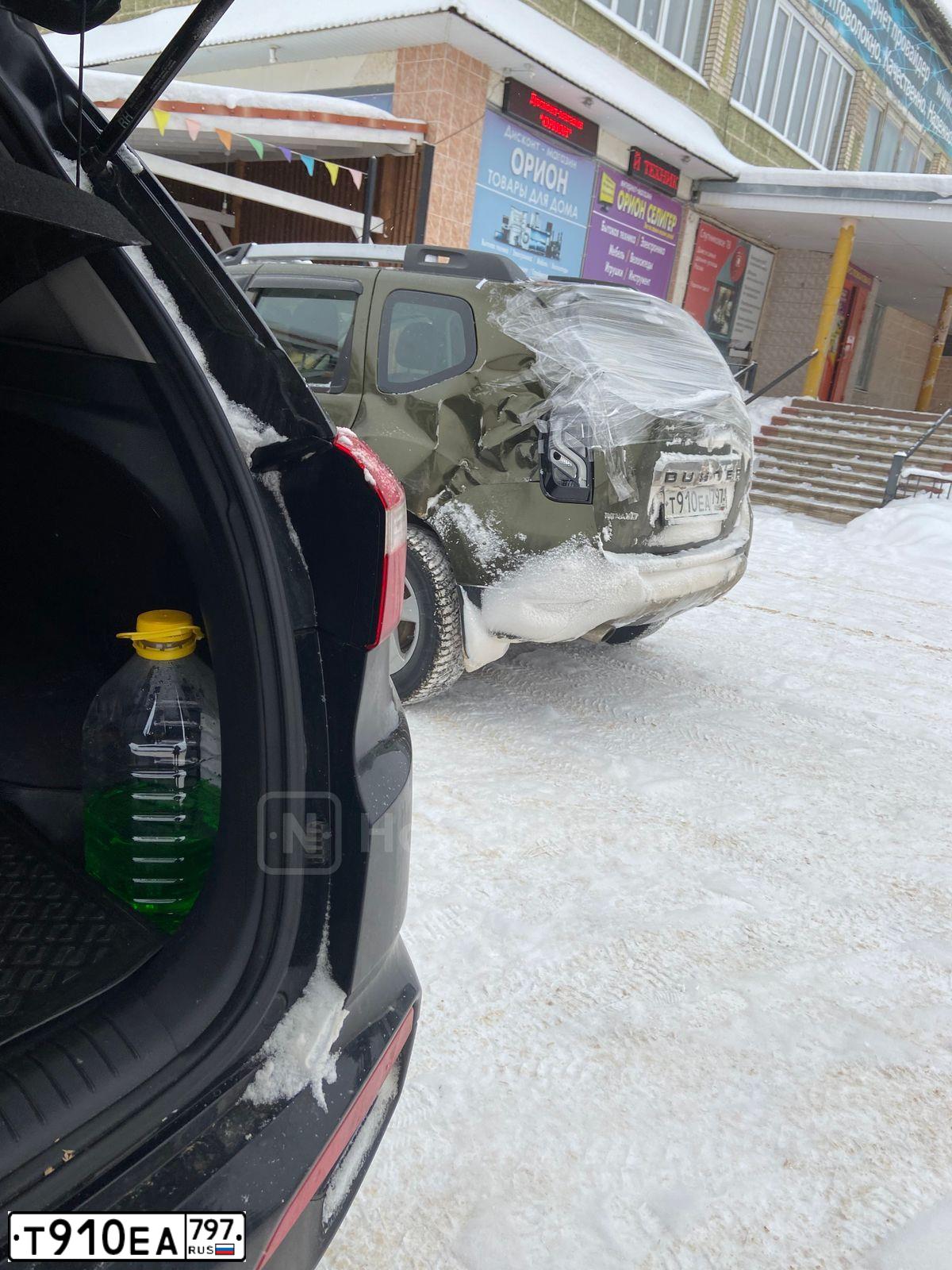 Фото автомобиля RENAULT DUSTER, 2017 — госномер Т910ЕА797. Цвет: ЗЕЛЕНЫЙ