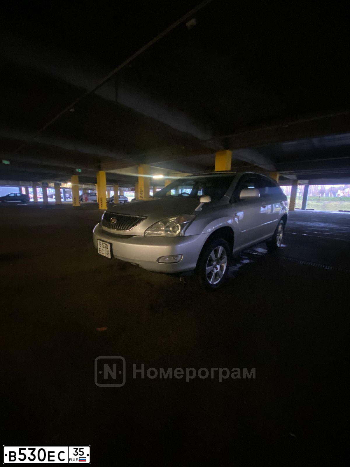 Фото автомобиля VOLKSWAGEN SHARAN, 2002 — госномер В530ЕС35. Цвет: Серебристый
