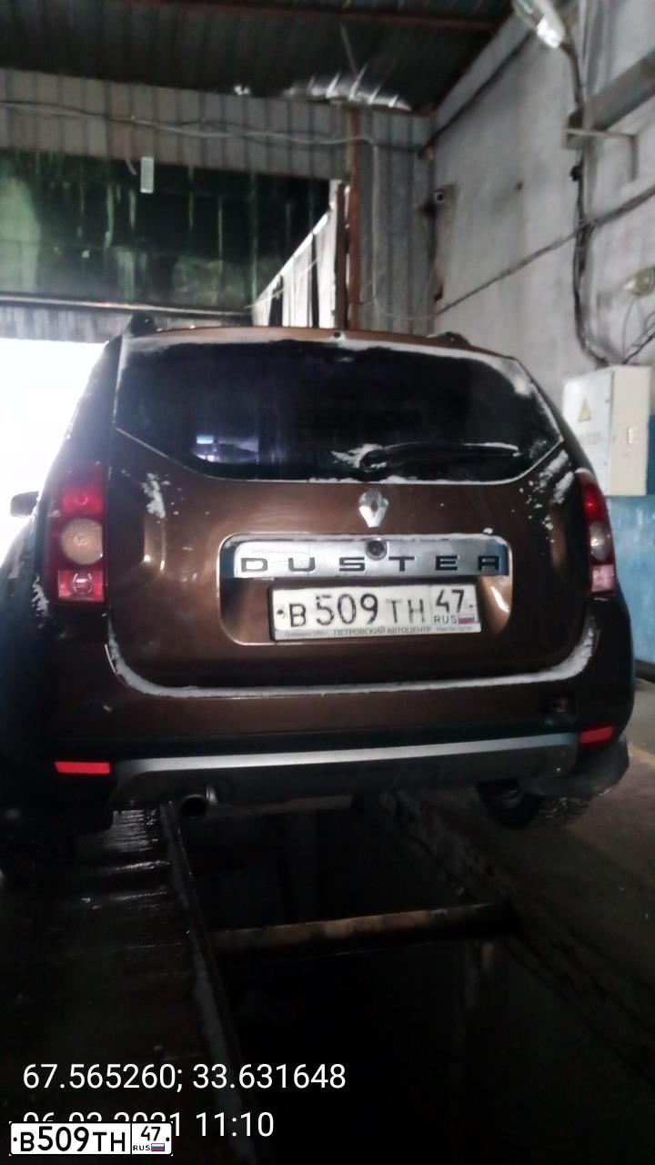 Фото автомобиля RENAULT DUSTER, 2013 — госномер В509ТН47. Цвет: Коричневый