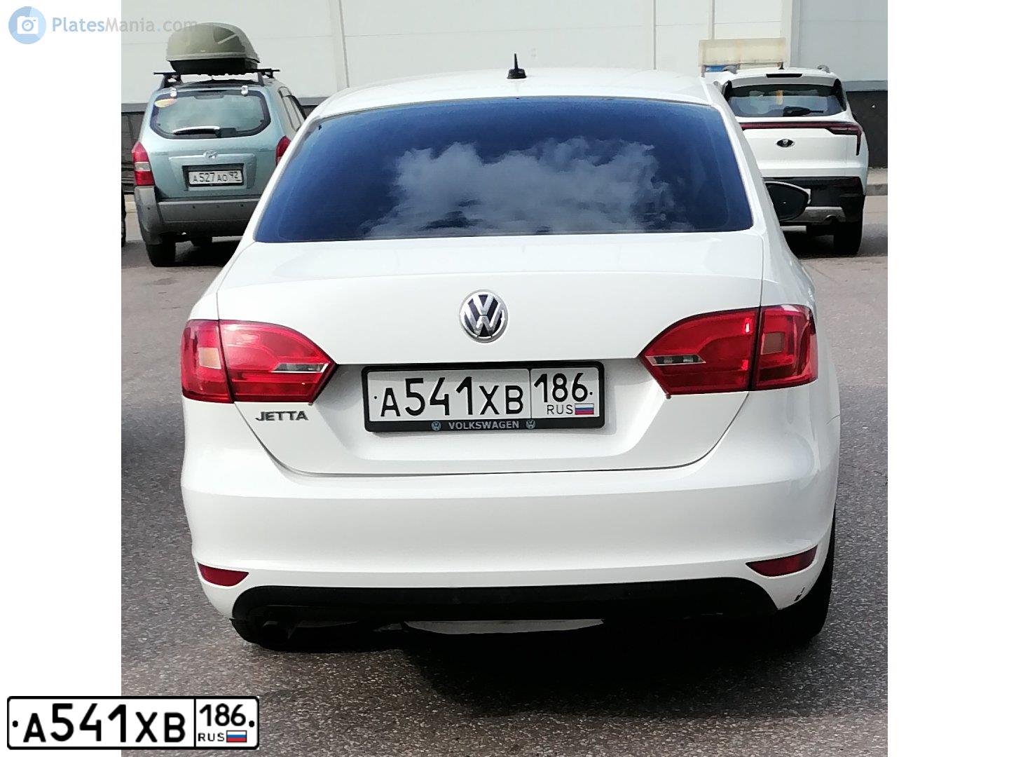 Фото автомобиля VOLKSWAGEN JETTA, 2013 — госномер А541ХВ186. Цвет: Белый