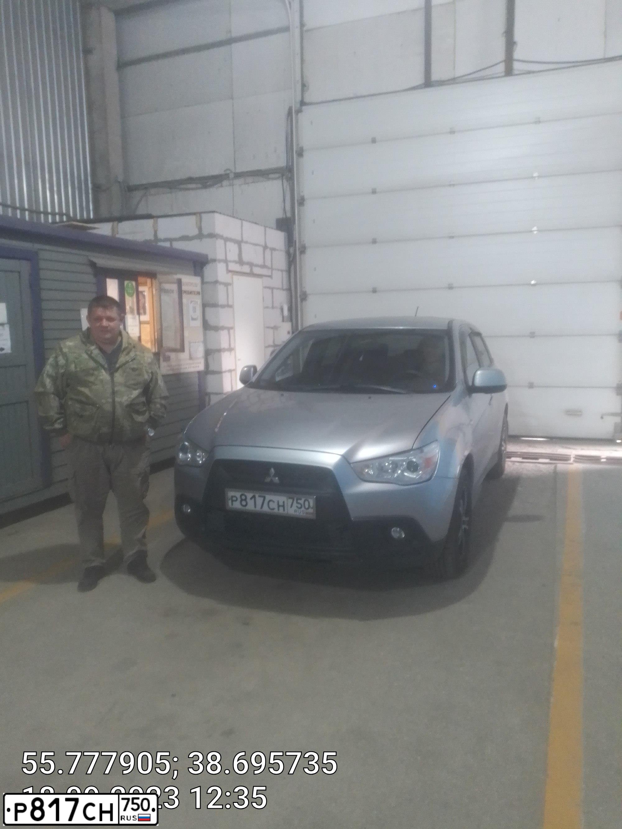 Фото автомобиля MITSUBISHI ASX, 2012 — госномер Р817СН750. Цвет: СЕРЕБРИСТЫЙ