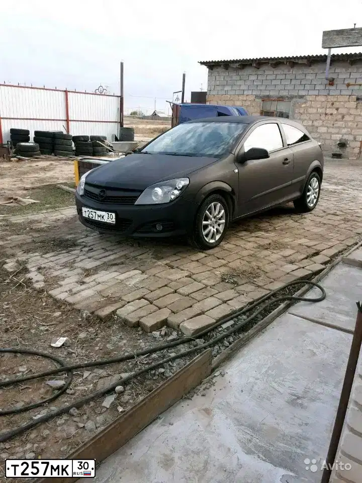 Фото автомобиля OPEL ASTRA, 2009 — госномер А388НР193. Цвет: ЧЕРНЫЙ