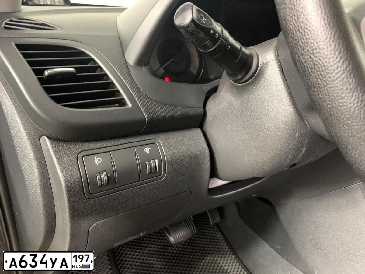 Фото автомобиля HYUNDAI SOLARIS, 2012 — госномер В577РХ797. Цвет: ЧЕРНЫЙ