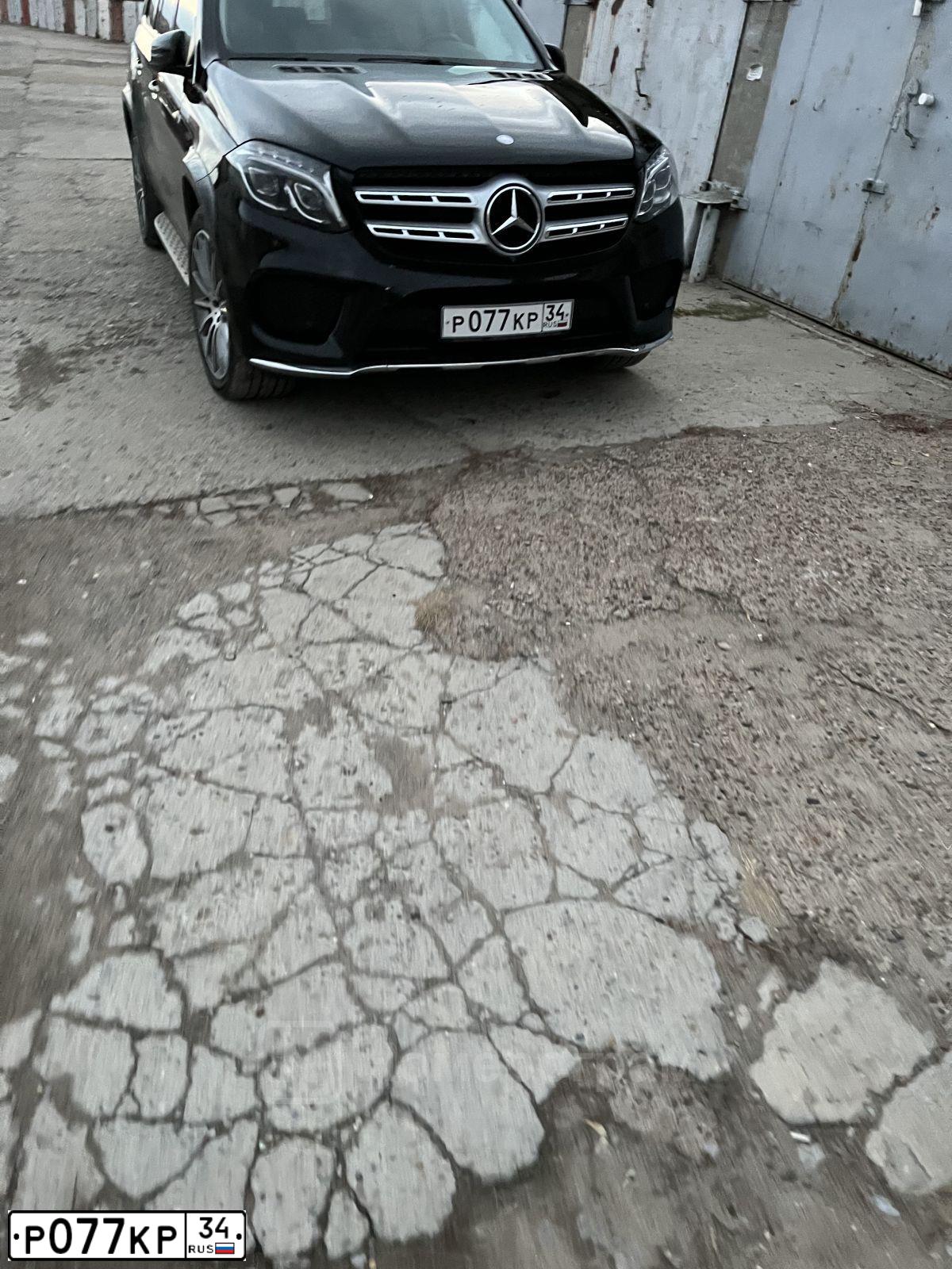 Фото автомобиля LIFAN SMILY, 2011 — госномер Р077КР34. Цвет: ЗОЛОТИСТЫЙ