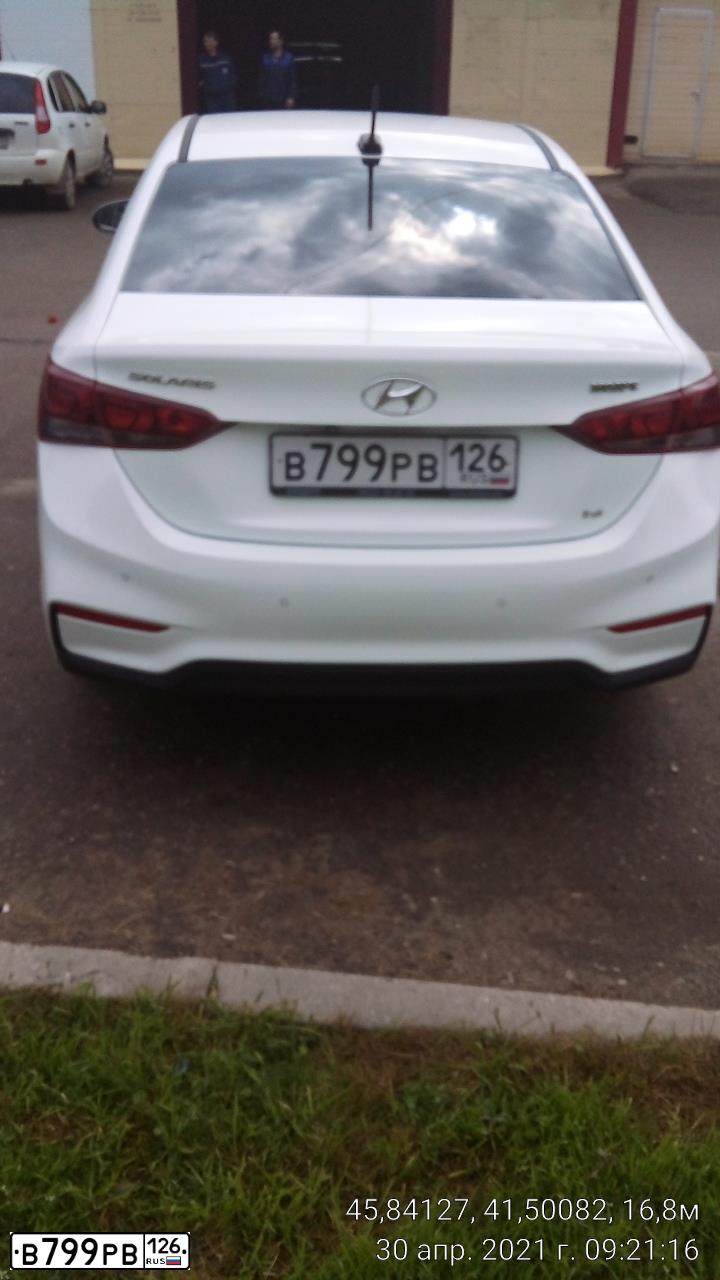 Фото автомобиля HYUNDAI SOLARIS, 2017 — госномер В799РВ126. Цвет: БЕЛЫЙ