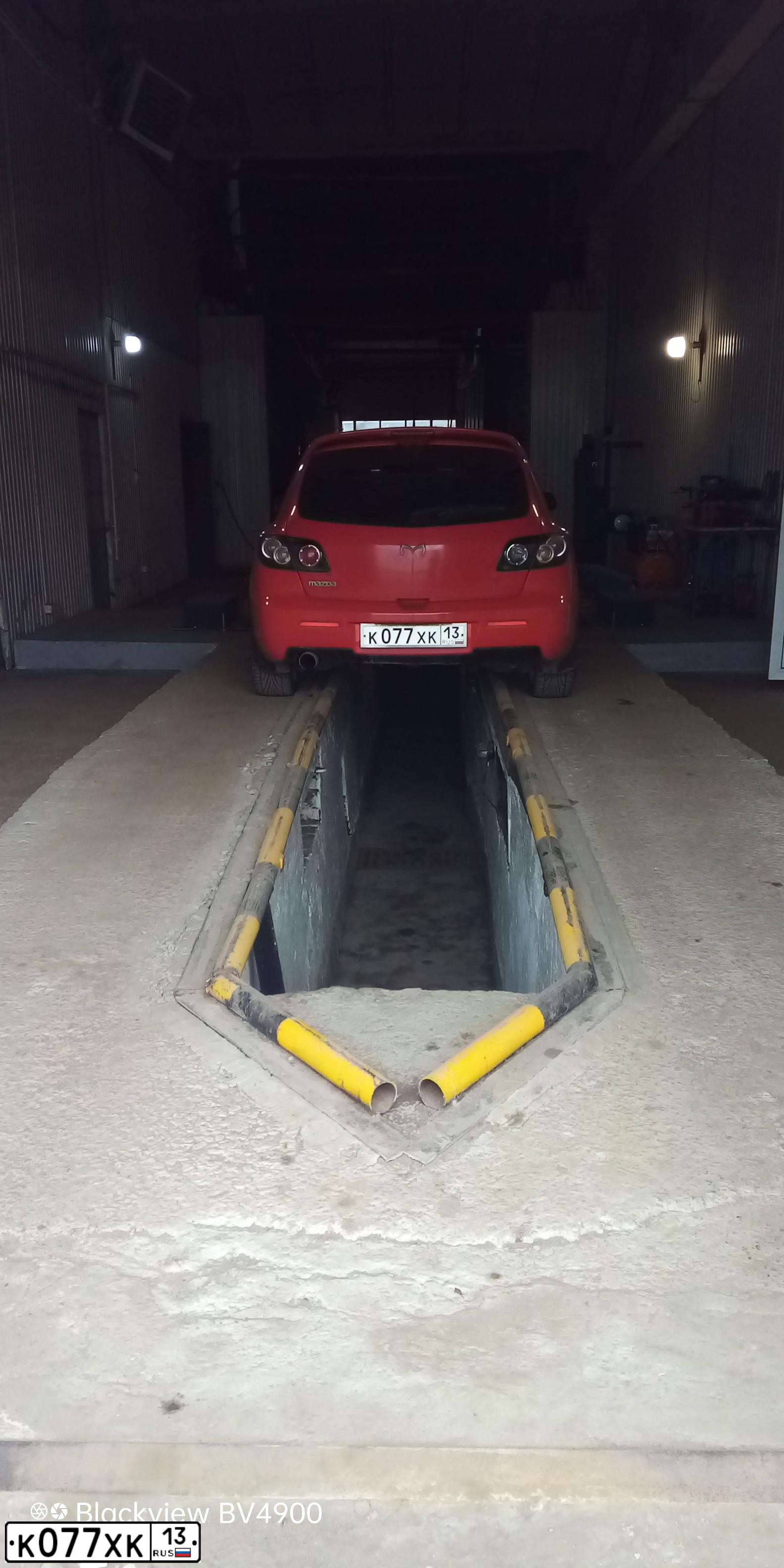 Фото автомобиля MAZDA 3, 2008 — госномер Т181СК152. Цвет: ЧЕРНЫЙ