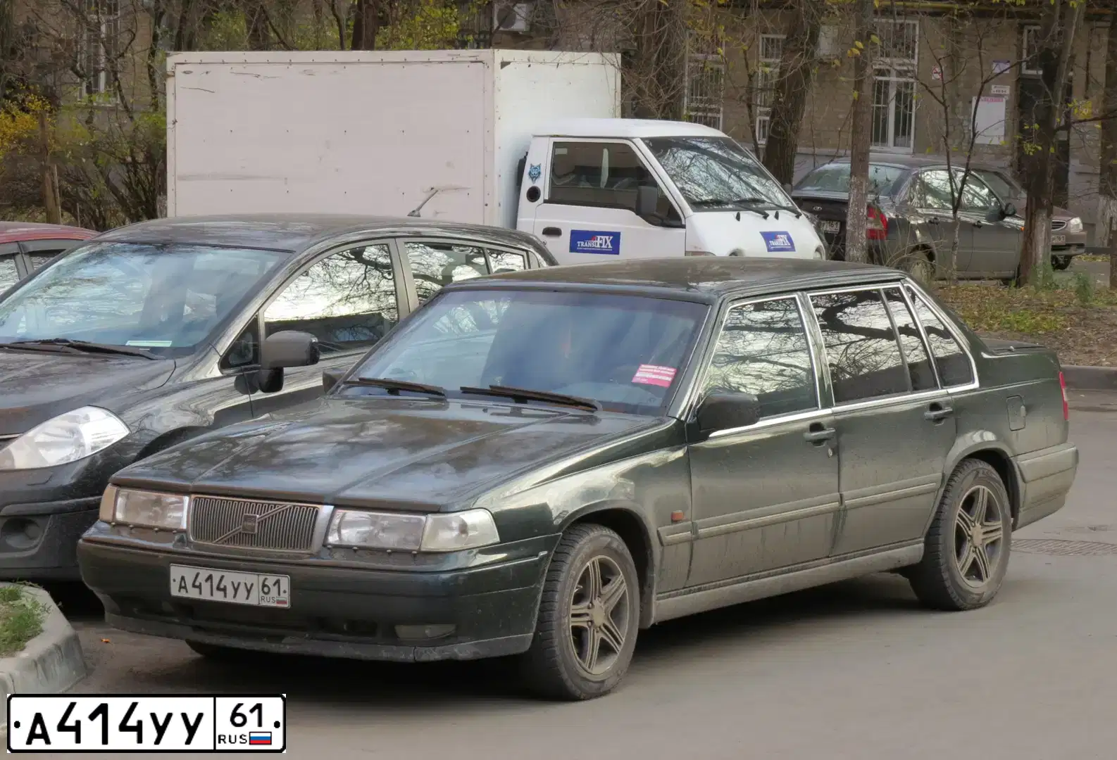 Фото автомобиля VOLVO 960, 1994 — госномер С955СЕ716. Цвет: Т.ЗЕЛЕНЫЙ