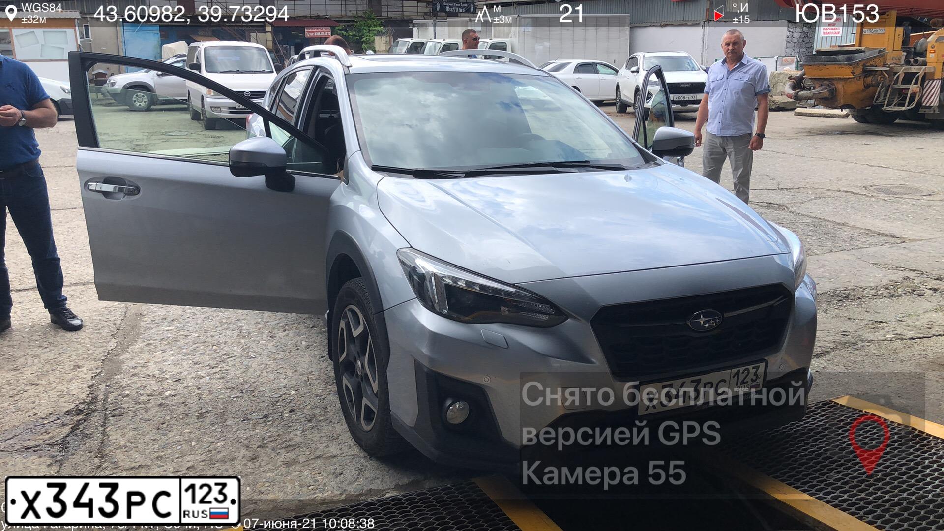 Фото автомобиля SUBARU IMPREZA, 2018 — госномер Х343РС123. Цвет: Серебристый