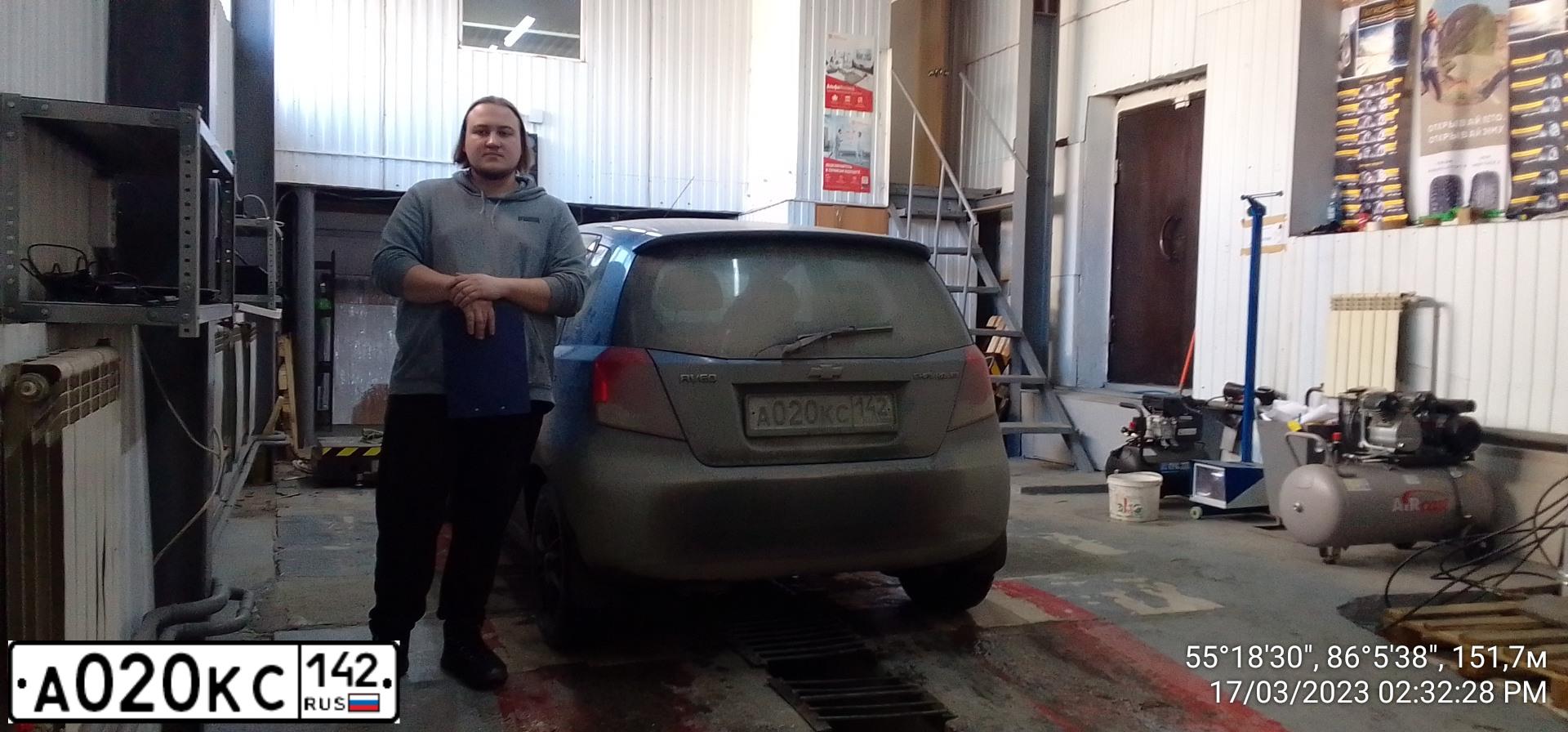 Фото автомобиля CHEVROLET AVEO, 2007 — госномер У746ОВ142. Цвет: синий