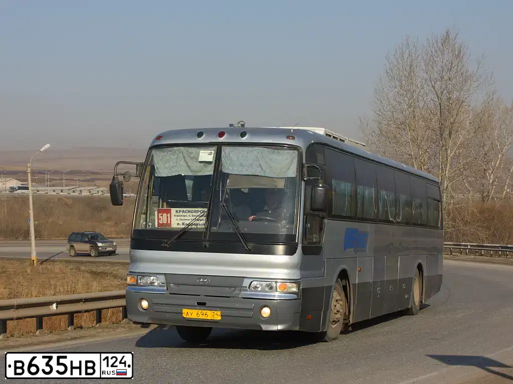 Фото автомобиля HYUNDAI AERO, 1999 — госномер В635НВ124. Цвет: Серый