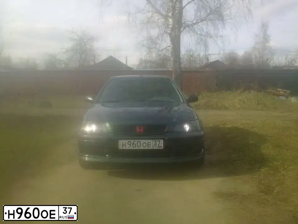 Фото автомобиля ДАЙХАЦУ СИРИОН, 2000 — госномер М724ОТ702. Цвет: СЕРЫЙ