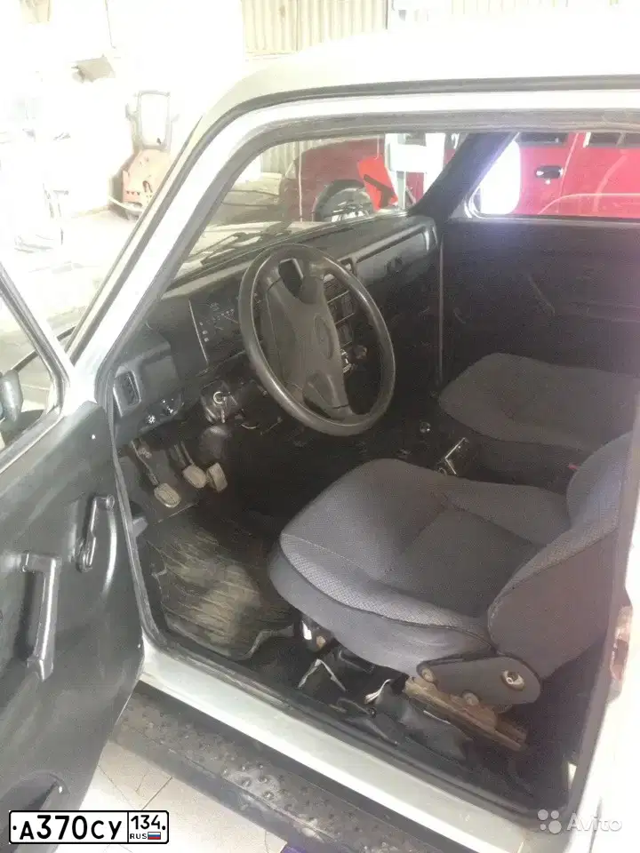 Фото автомобиля LADA 2131 NIVA, 2008 — госномер М479ХА34. Цвет: Светло-Серебристый металлик