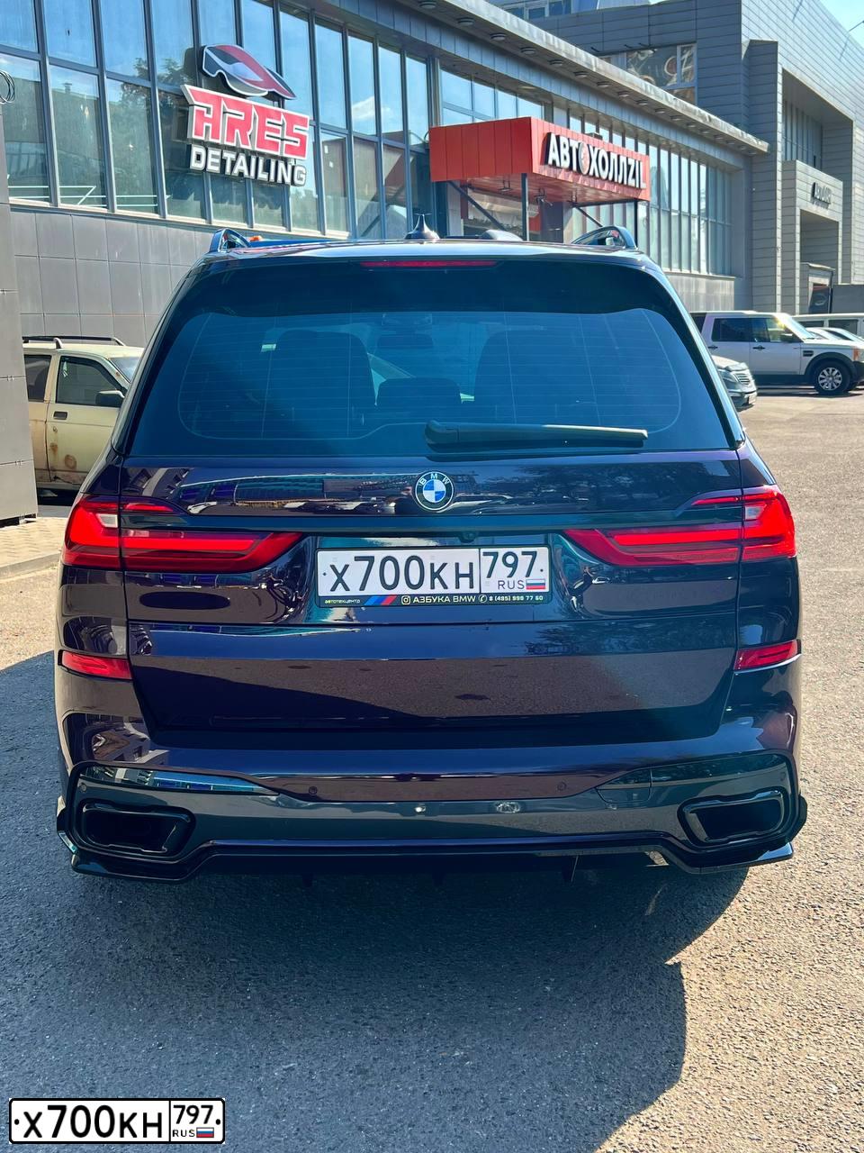 Фото автомобиля БМВ M 135I XDRIVE, 2013 — госномер В156КО977. Цвет: синий