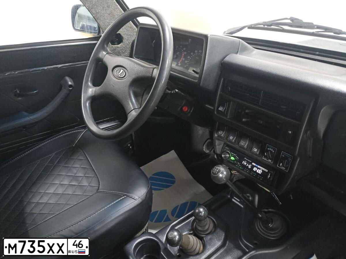 Фото автомобиля LADA 2121 NIVA, 2008 — госномер М735ХХ46. Цвет: ТЕМНО - ВИШНЕВЫЙ