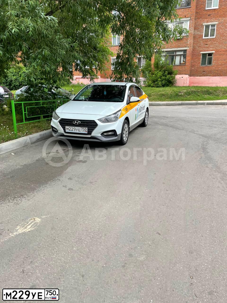 Фото автомобиля HYUNDAI SOLARIS, 2018 — госномер У981ЕР550