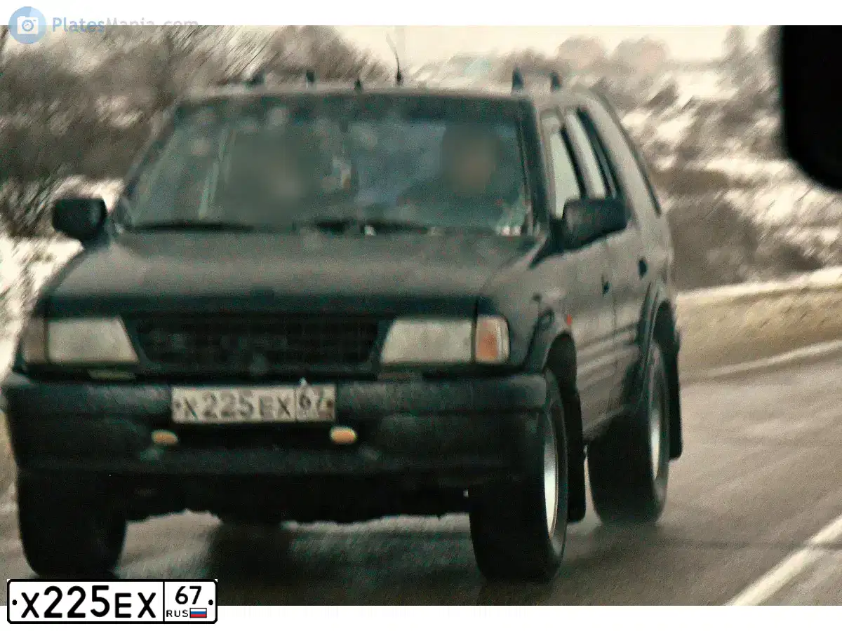 Фото автомобиля OPEL FRONTERA, 1992 — госномер М797АН67. Цвет: ЧЕРНЫЙ