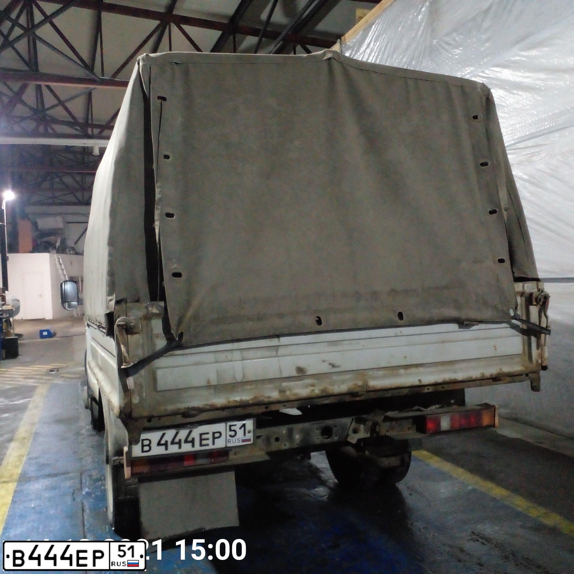 Фото автомобиля GAZ Z 3302 GAZEL, 2006 — госномер В444ЕР51. Цвет: Белый