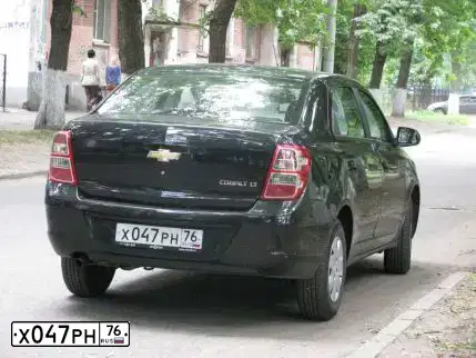 Фото автомобиля ШЕВРОЛЕ КОБАЛЬТ, 2013 — госномер Т126УА33. Цвет: ЧЕРНЫЙ