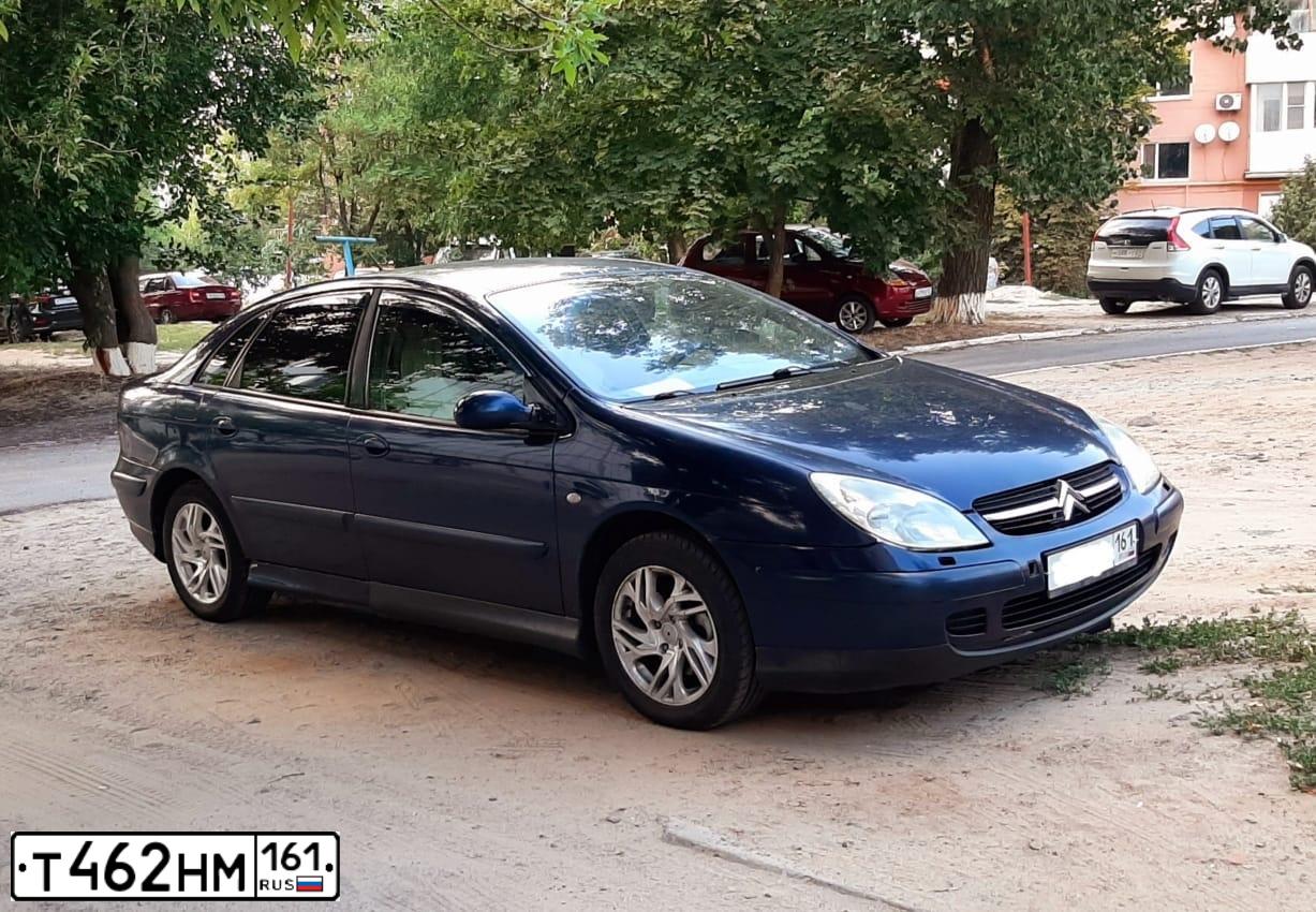 Фото автомобиля CITROEN C5, 2001 — госномер Т462НМ161. Цвет: СИНИЙ