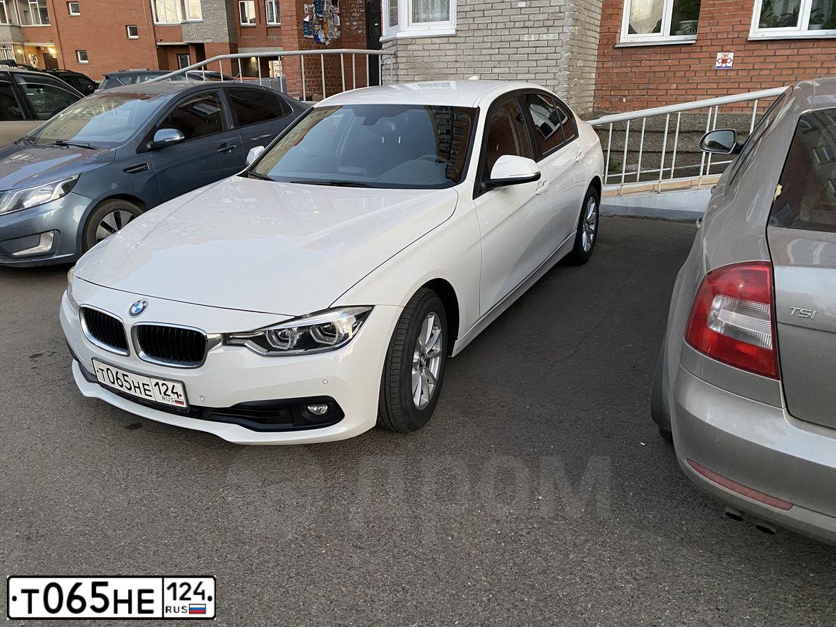 Фото автомобиля BMW SERIE 3, 2015 — госномер Т065НЕ124. Цвет: Белый