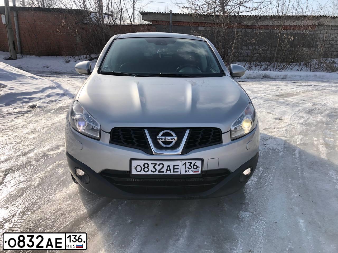 Фото автомобиля NISSAN QASHQAI, 2011 — госномер Е830ТС62. Цвет: СЕРЕБРИСТЫЙ