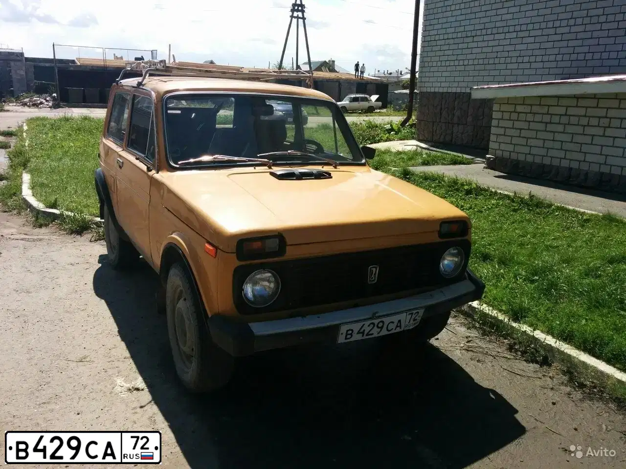 Фото автомобиля LADA NIVA, 1984 — госномер Х634КО55. Цвет: ЖЕЛТЫЙ