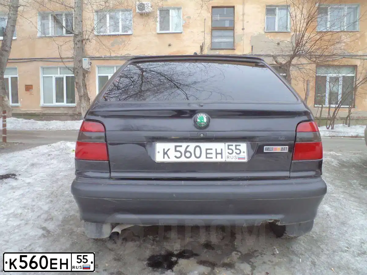 Фото автомобиля SKODA FELICIA, 1997 — госномер К560ЕН55. Цвет: ЧЕРНЫЙ