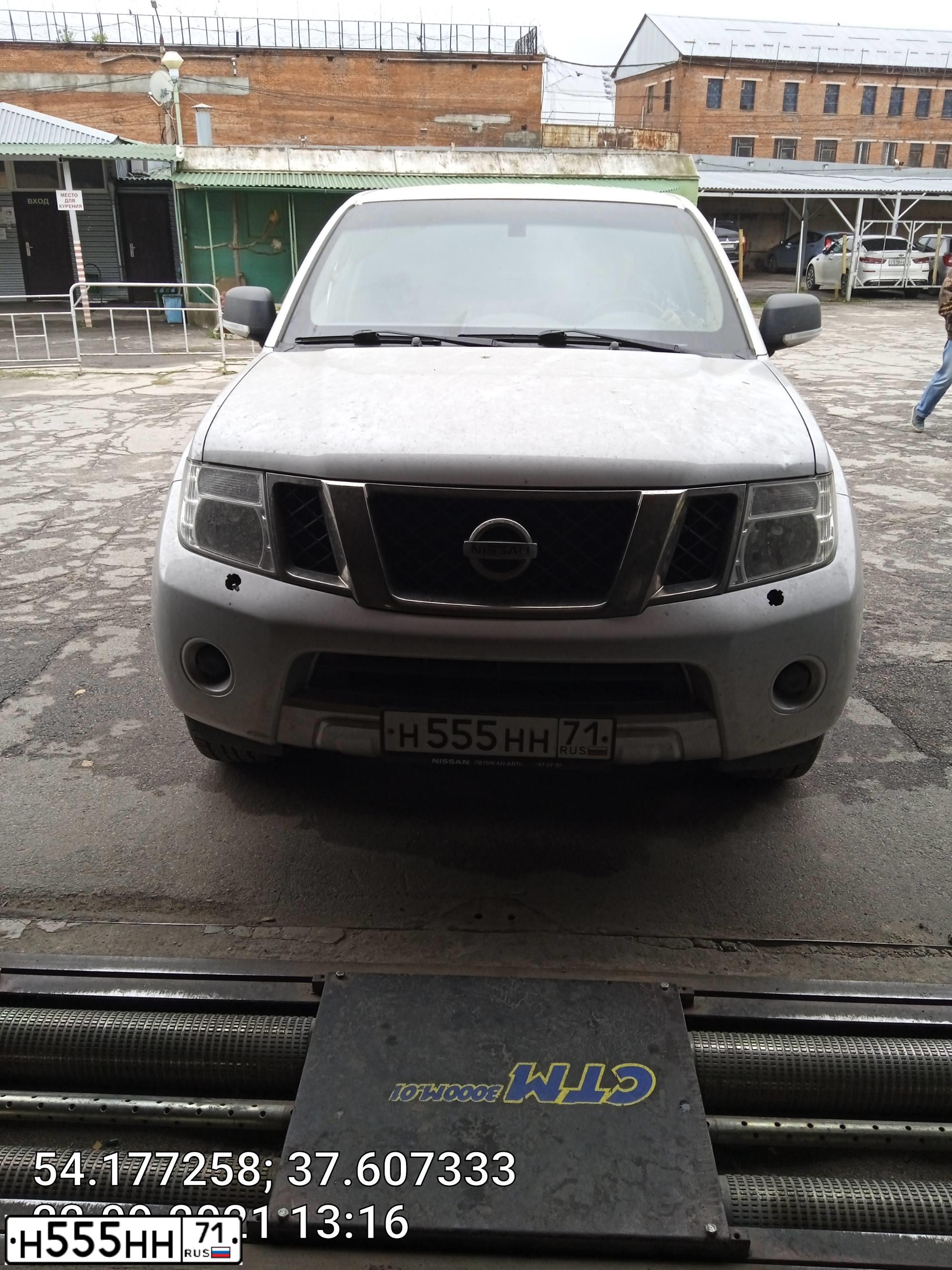 Фото автомобиля NISSAN PATHFINDER, 2011 — госномер Н555НН71. Цвет: СЕРЕБРИСТЫЙ
