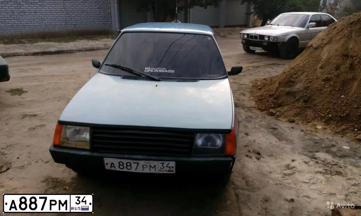 Фото автомобиля ZAZ -1102 TAVRIA, 1995 — госномер А887РМ199. Цвет: голубой
