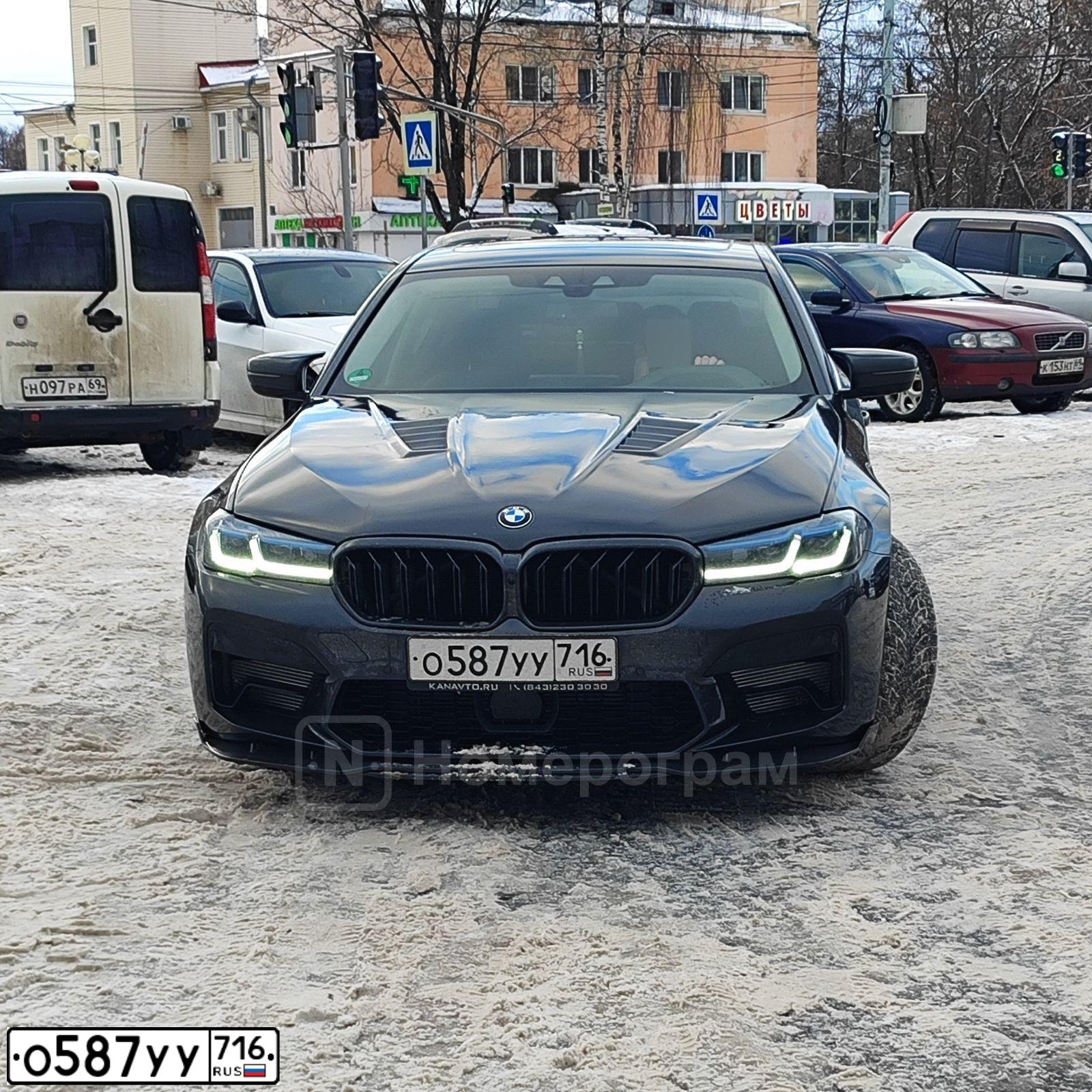 Фото автомобиля BMW 530D XDRIVE, 2017 — госномер О587УУ716. Цвет: СЕРЫЙ