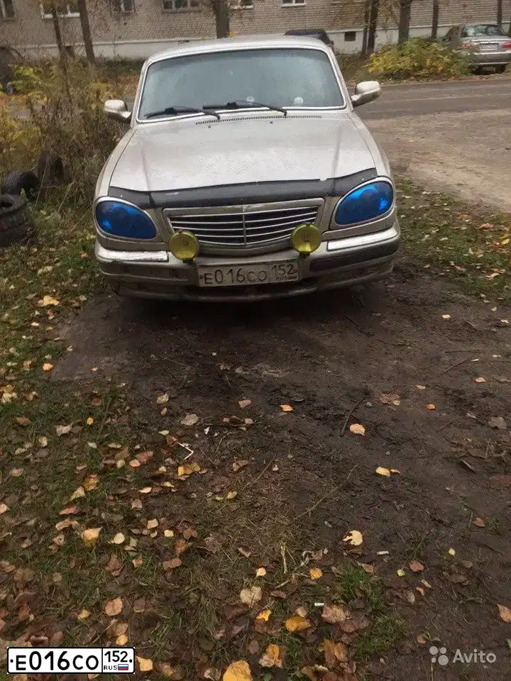 Фото автомобиля GAZ 3110 WOLGA, 2006 — госномер С648ХХ52. Цвет: СЕРО-БЕЖЕВЫЙ