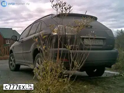 Фото автомобиля VOLKSWAGEN TOUAREG, 2006 — госномер С777ЕХ74. Цвет: ЧЕРНЫЙ