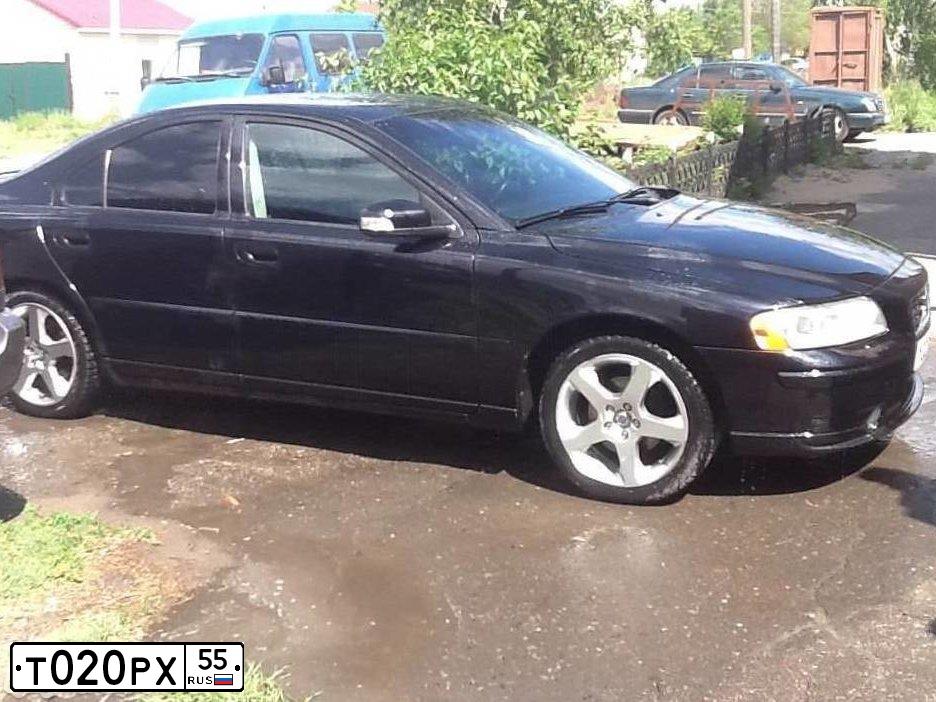 Фото автомобиля VOLVO S60, 2006 — госномер Е509МХ45. Цвет: ЧЕРНЫЙ
