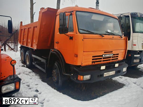 Фото автомобиля KAMAZ 65115 /6X4/, 2012 — госномер В892СУ47. Цвет: ОРАНЖЕВЫЙ