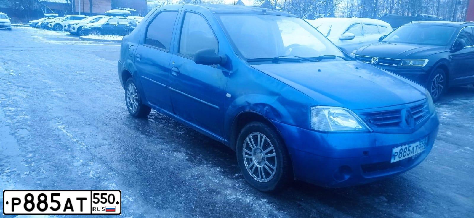 Фото автомобиля RENAULT T LOGAN, 2006 — госномер Р885АТ550. Цвет: синий