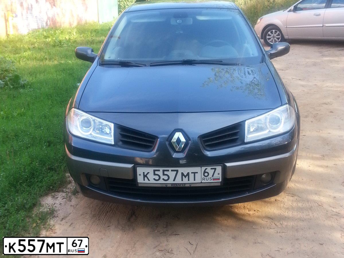 Фото автомобиля RENAULT MEGANE, 2006 — госномер К557МТ67. Цвет: ТЕМНО-СЕРЫЙ