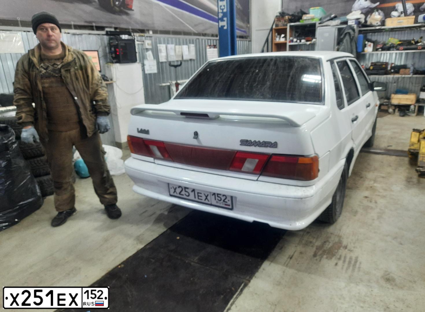 Фото автомобиля LADA 2115, 2011 — госномер Р218ТУ62. Цвет: БЕЛЫЙ