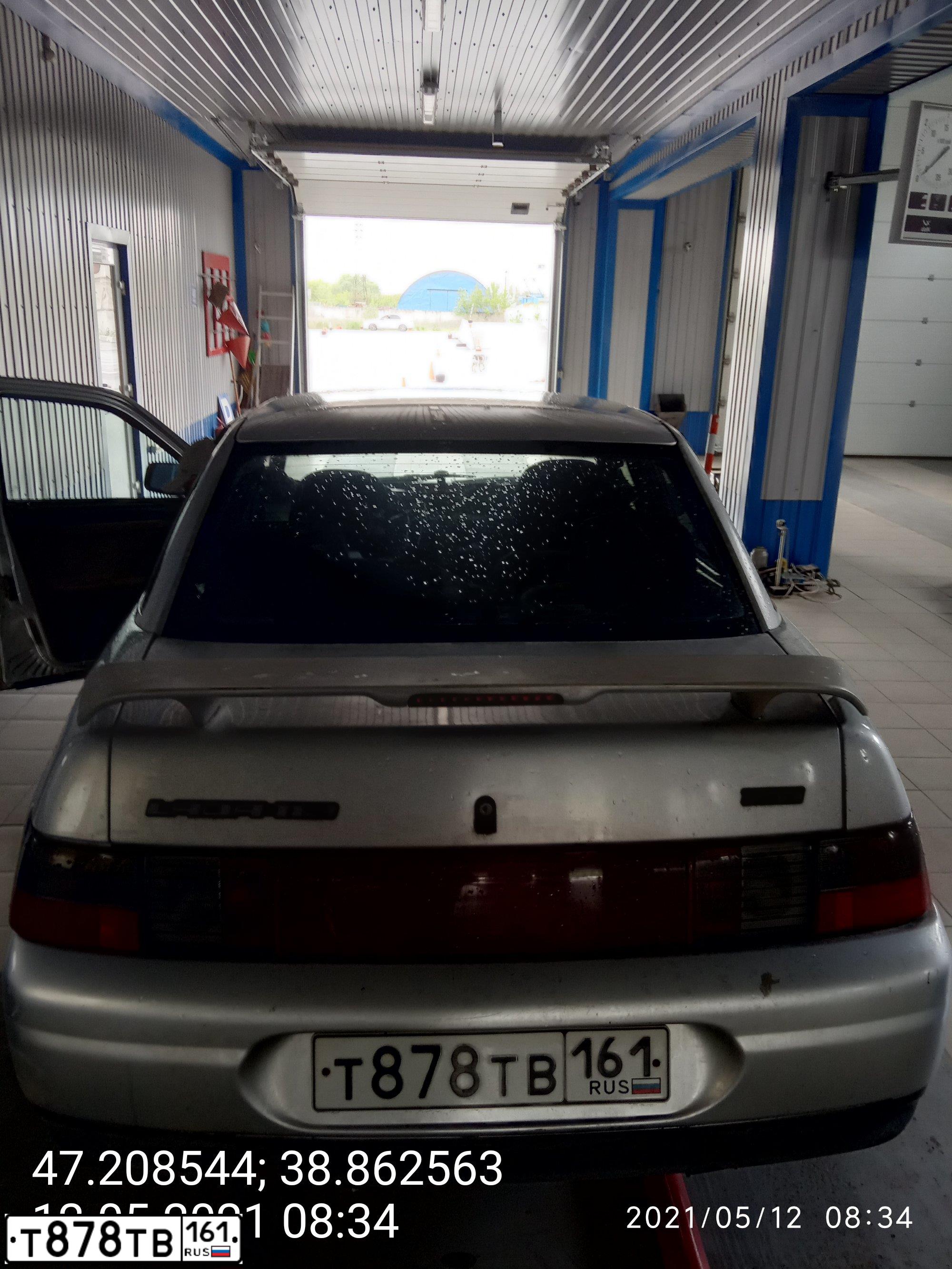 Фото автомобиля LADA 2110, 2002 — госномер Т878ТВ161. Цвет: БЕЛЫЙ