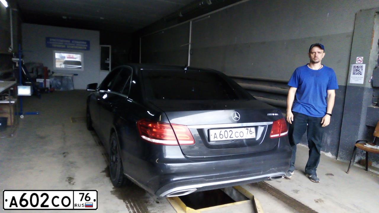 Фото автомобиля MERCEDES E-KLASSE, 2013 — госномер А602СО76
