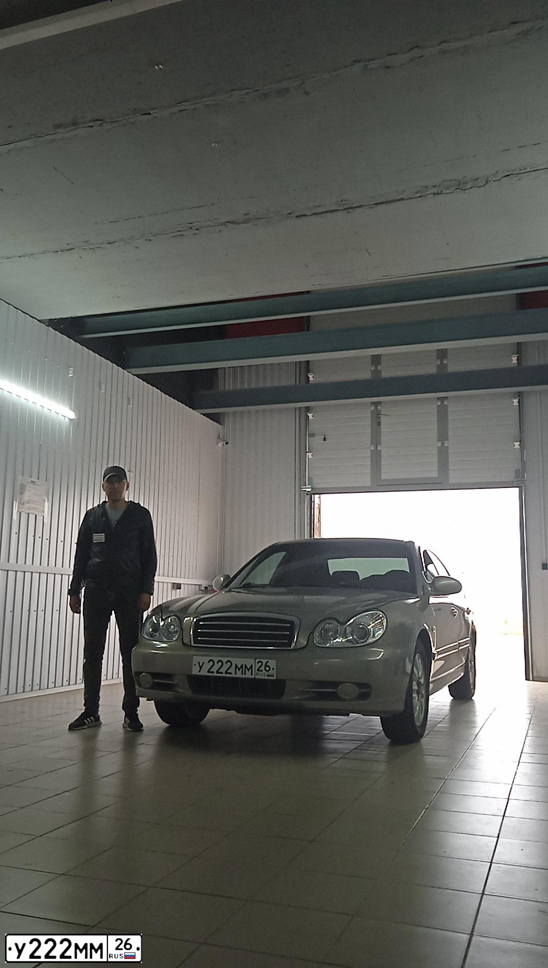Фото автомобиля HYUNDAI SONATA, 2009 — госномер Т582МЕ761. Цвет: СВЕТЛО-БЕЖЕВЫЙ