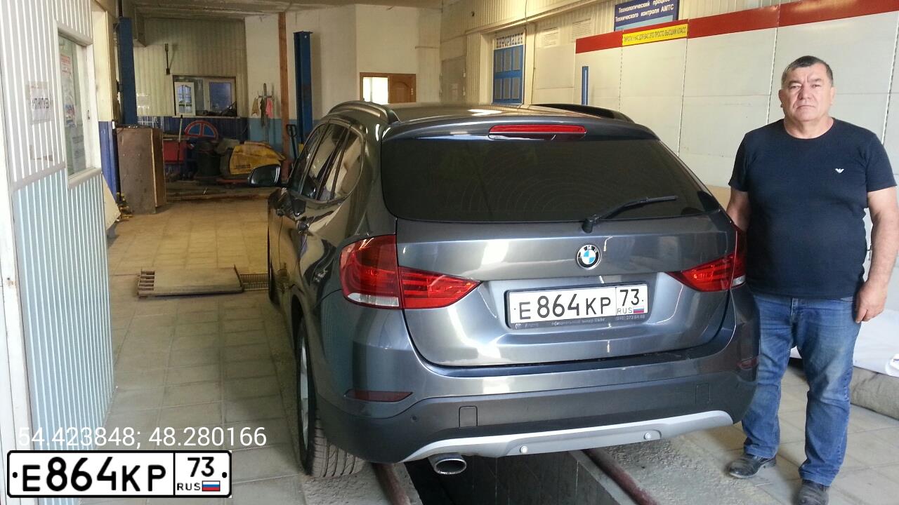 Фото автомобиля БМВ X1 SDRIVE 18I, 2014 — госномер Т682СЕ73. Цвет: СЕРЫЙ МЕТАЛЛИК