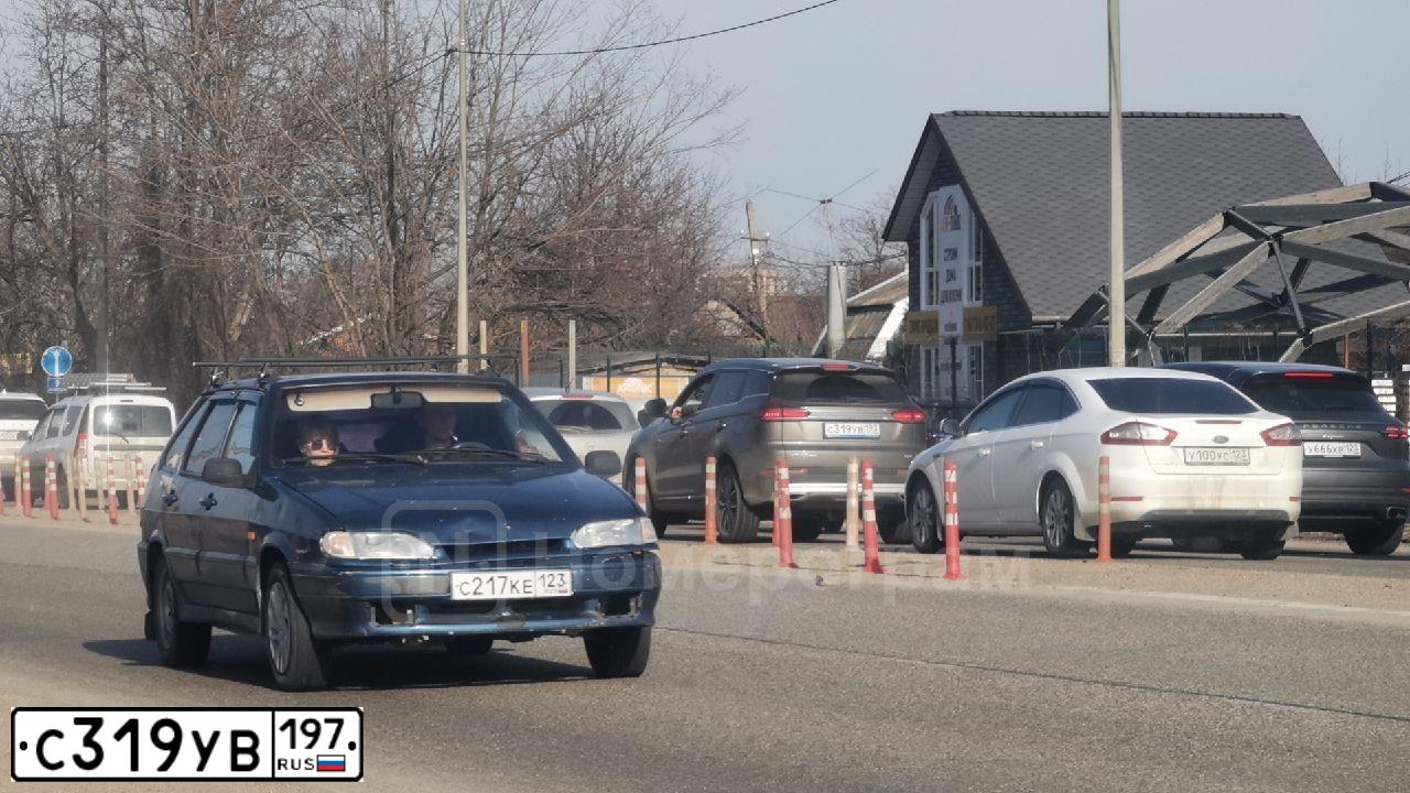 Фото автомобиля CHEVROLET LACETTI, 2012 — госномер С319УВ197. Цвет: СЕРЫЙ