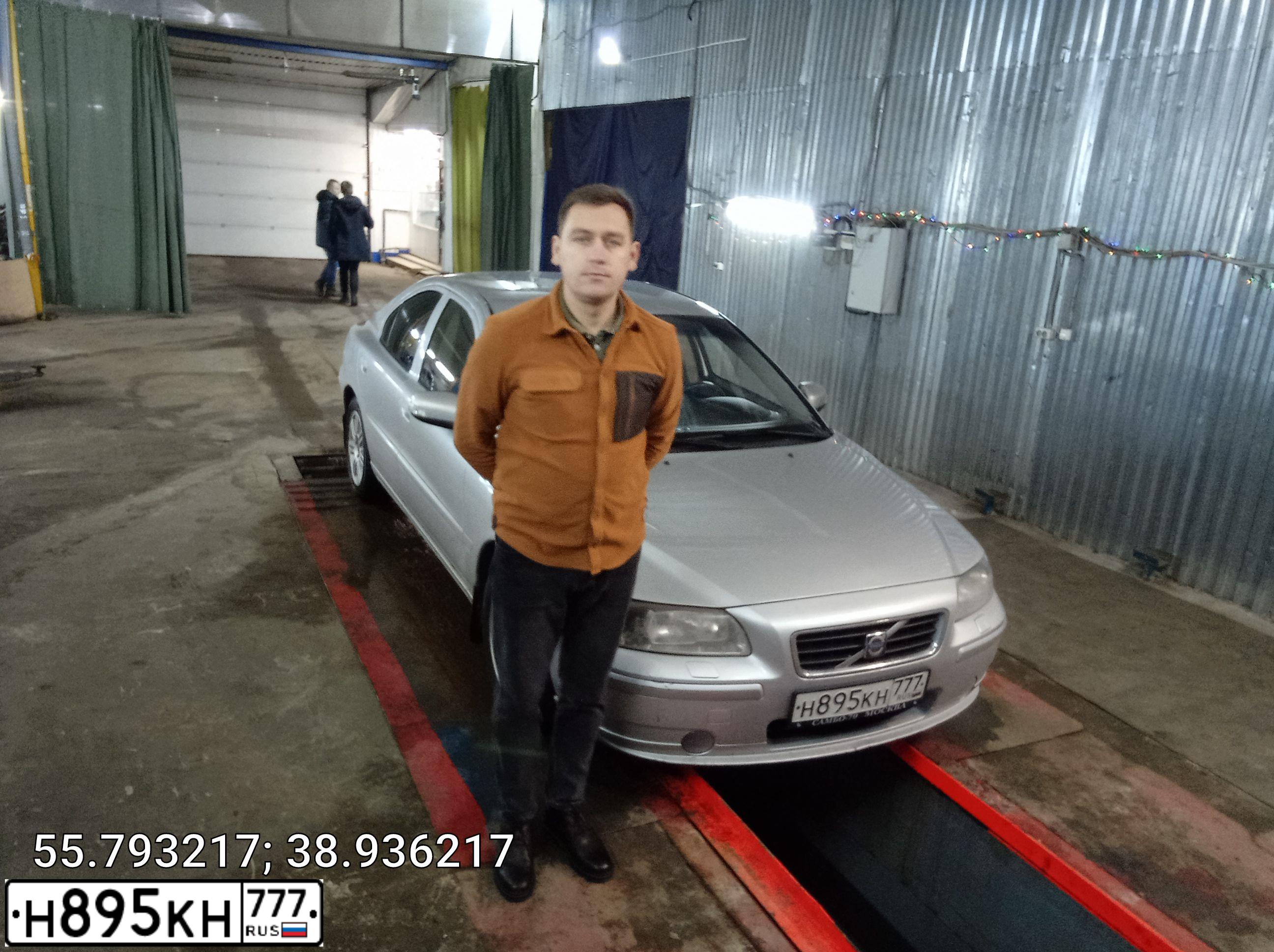 Фото автомобиля VOLVO S60, 2007 — госномер В999ТК13. Цвет: Серебристый