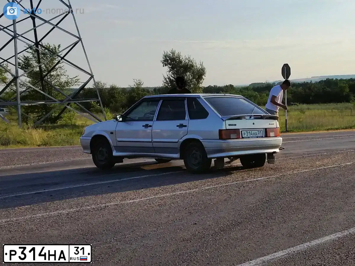 Фото автомобиля LADA 2114 SAMARA, 2011 — госномер Р314НА31. Цвет: СВЕТЛО-СЕРЕБРИСТЫЙ МЕТАЛЛ