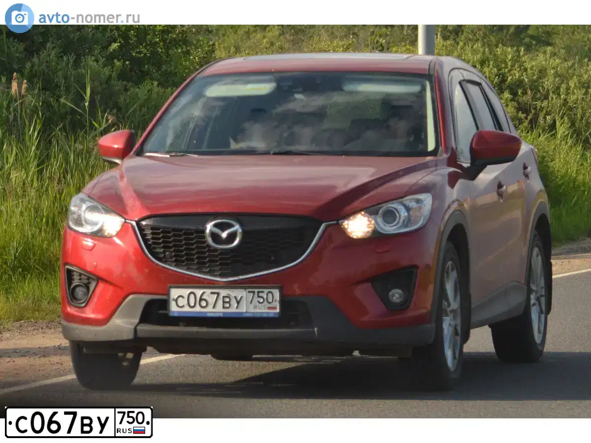 Фото автомобиля MAZDA CX-5, 2013 — госномер С067ВУ750. Цвет: КРАСНЫЙ
