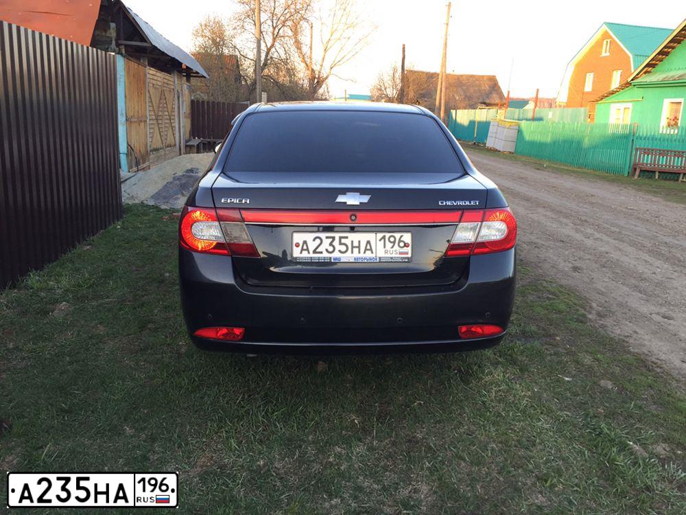 Фото автомобиля CHEVROLET EPICA, 2011 — госномер А235НА196. Цвет: ЧЕРНЫЙ
