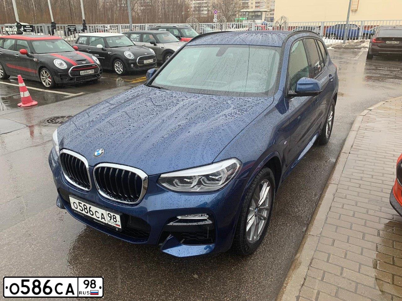 Фото автомобиля MERCEDES GL-KLASSE, 2013 — госномер О586СА98. Цвет: Белый